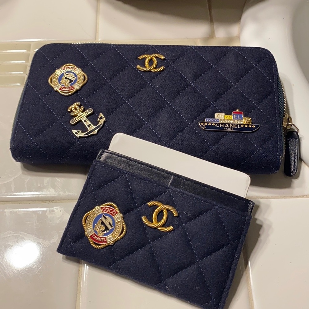 Chanel  Paris Hamburg walet bolt And card holder